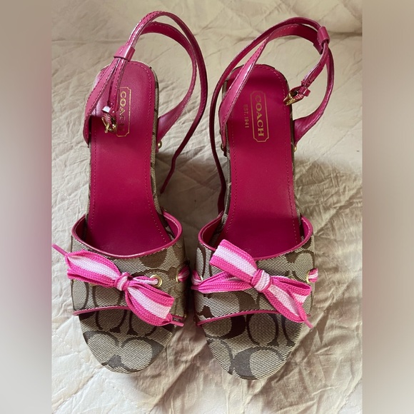 Coach Betsy wooden sandal. Size 9 new in box - Picture 3 of 8